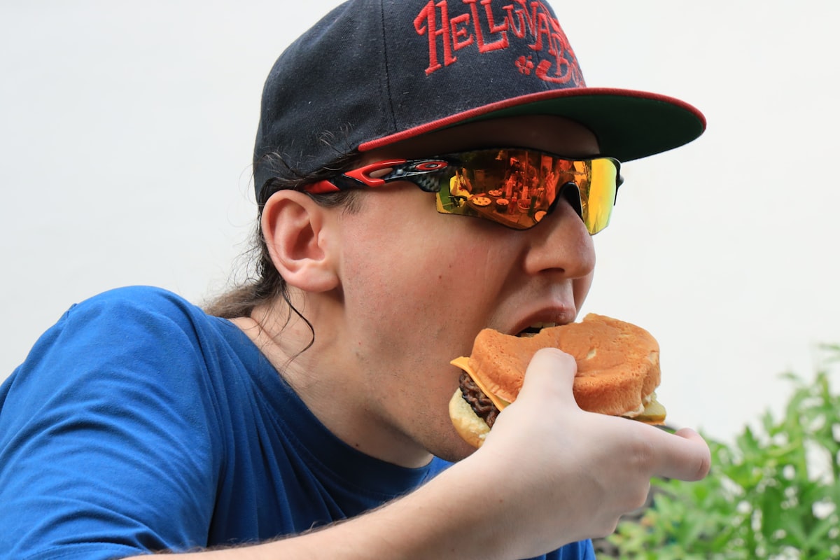 Schlaf und Ernährung: Die unsichtbare Verbindung